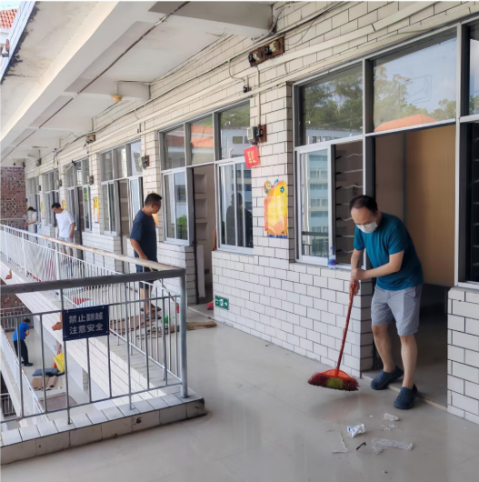 净校园・除隐患・迎开学——我校扎实推进秋季开学前校园环境整治与安全隐患排查工作